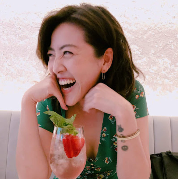 Meet your Posher, Christina - Picture 1 of 1